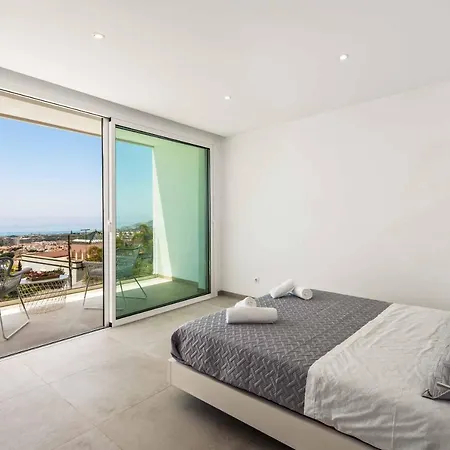 Felix Uno Villa Nerja