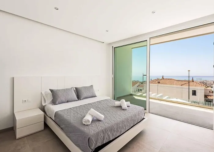 Felix Uno فيلة نيرخا