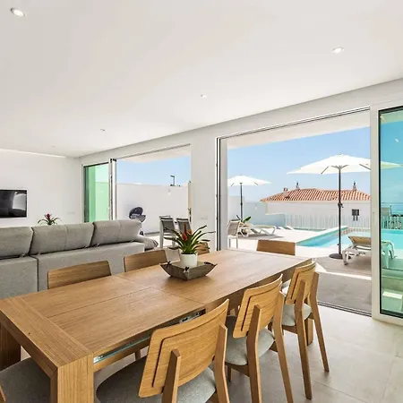 Felix Uno Villa Nerja